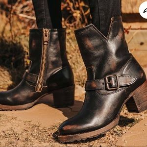 FREEBIRD ankle boots